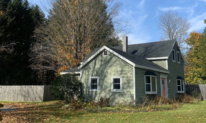 Austerlitz House | Spring in the Berkshires. Forest, Sun, Huge Deck, BBQ, Firepit, Pool!