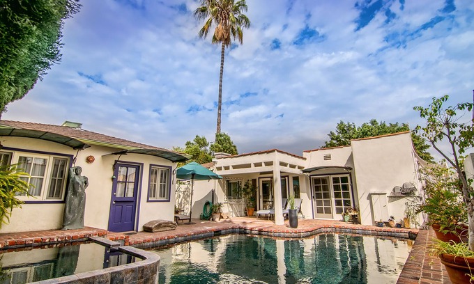 Beverly Grove House | SPRING SALE! Low rates for spring dates! Private Oasis in Middle of LA Action