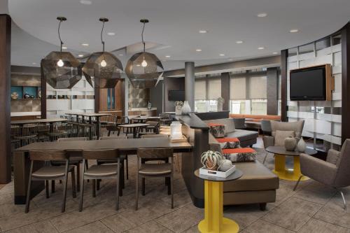 Huntsville Hotel | SpringHill Suites by Marriott Huntsville West/Research Park