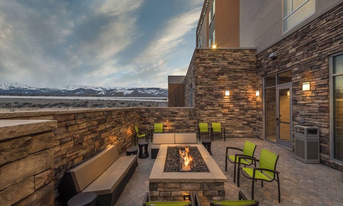 Reno/Tahoe Airport Hotel | SpringHill Suites by Marriott Reno