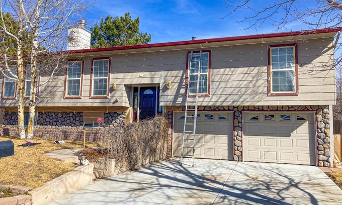 Northeast Colorado Springs House | Springs Sanctuary