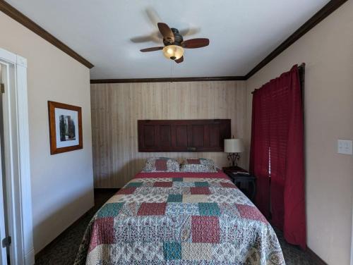 Squaw Valley Hotel | Squaw Valley Motel Room 1