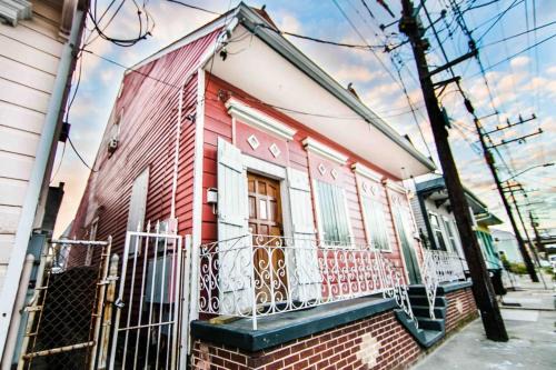 Treme House | St. Ann Historic Creole Cottage 5 bed-4ba