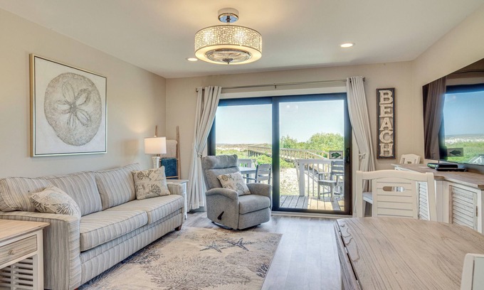Oceanmarsh Subdivision Condo | St Helena Island Condo w/Beach Views & Porch!