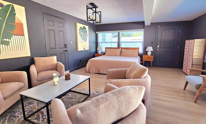 St. Petersburg - Clearwater Apartment | St Pete Beach Gem Getaway Home w/Patio! 8mi Beach