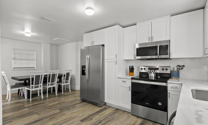 St. Petersburg - Clearwater House | St Pete Retreat | Newly Updated, Pet Friendly