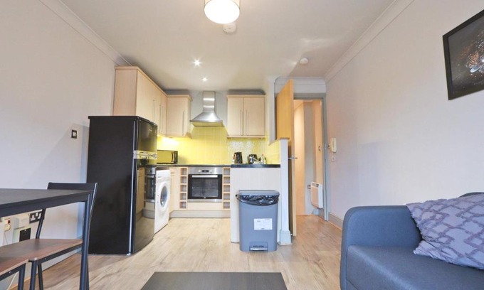 Redcliffe Apartment | St Thomas one bedroom flat