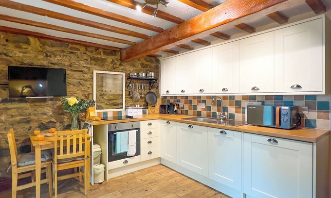 Ulverston House | STABLE-Cosy retreat near Coniston, South & West Lakes and Furness Peninsula