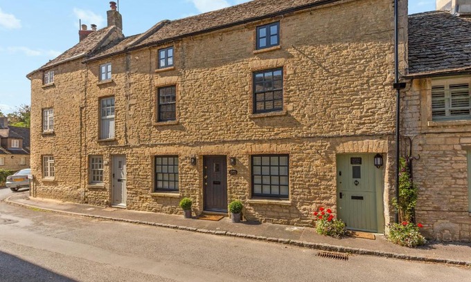 Northleach House | Stable Cottage