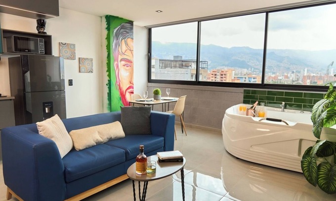Estadio Apartment | Stadio Jacuzzi Haven | Cozy Rosa Negra Suite