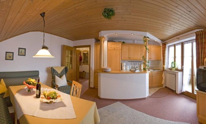 Bad Kohlgrub Apartment | Staffelsee holiday apartment - Grasleiten guest house