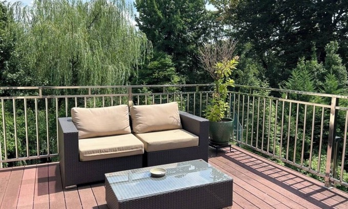 Gulph Mills House | Stafford Estate in Charming Gladwyne