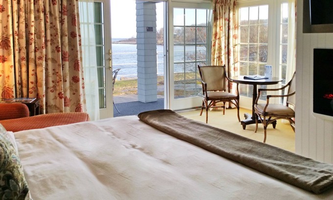 York Harbor Bed & Breakfast | Stage Neck Inn