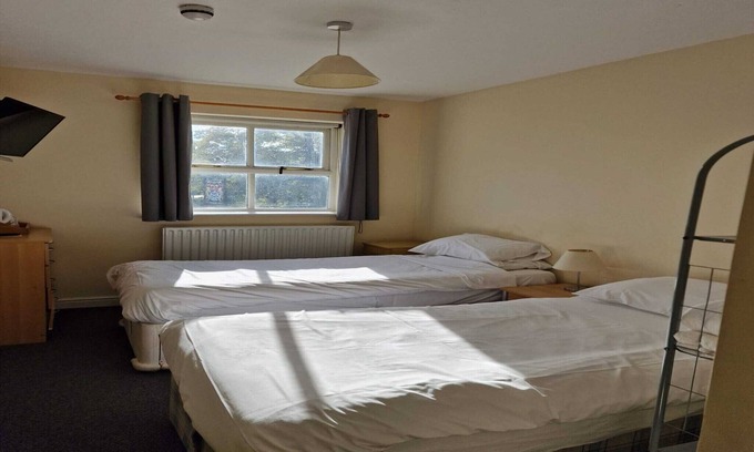 Manchester Apartment | Standard Double King room