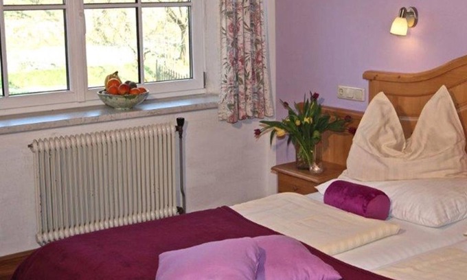 Tiefgraben Apartment | Standard Double Room - Organic Farm Kasleitner (3 flowers)