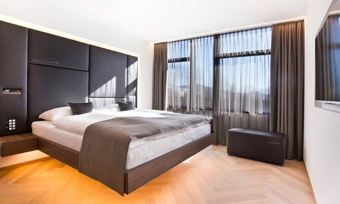 Laakirchen House | Standard double room, breakfast, non-refundable rate - COOL MAMA Hotel Salzburg