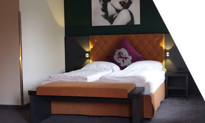 City Centre Salzburg House | Standard double room - Hotel Villa Carlton