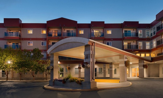 Yellowknife Hotel | Stanton Suites Hotel Yellowknife