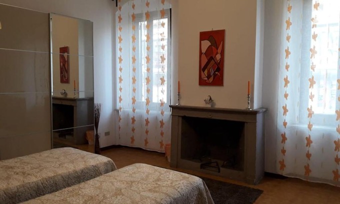 Oltretorrente Apartment | Stanza in appartamento condiviso nel centro storico di Parma