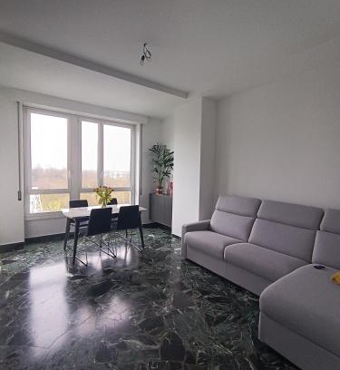 Rondo - Torretta House | STANZA matrimoniale metro M5 - Bignami, Carroponte