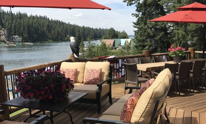 Coeur d'Alene Cabin | Star Lodge Lakefront Rental with Boat Slip