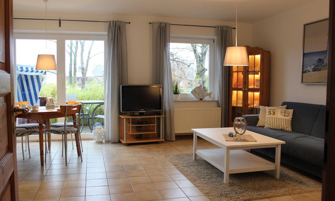Schwackendorf Apartment | Starboard vacation apartment - OSTSEE-Ferienwohnungen
