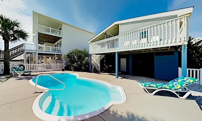 Ocean Isle Beach House | Starfish Cottage