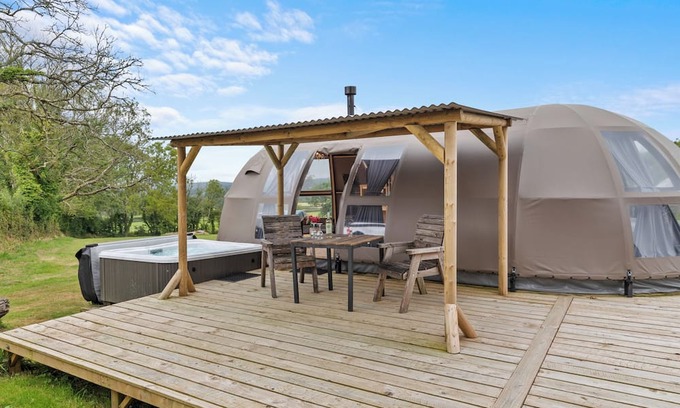 Narberth Cottage | Stargazer 1 (Sleeps 4)