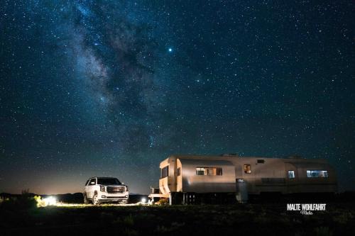 Valle House | Stargazer, AC, Heat, Free firewood, ice cream, bottled water and smores