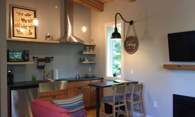 Weaverville Cabin | Stargazer at Farmside Village - No Pet Fees