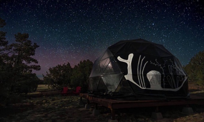 Williams House | Stargazer Dome| Under Grand Canyon night skies