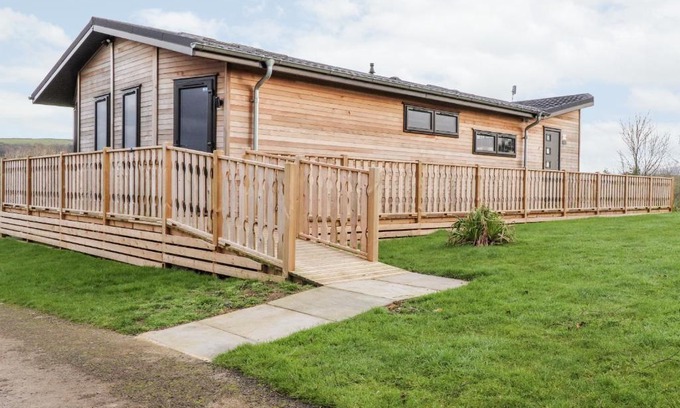 Carnforth House | Stargazer Lodge