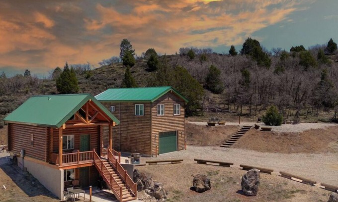 Alton Cabin | Stargazing Hot Tub, 3 Living Spaces on 10 Acres