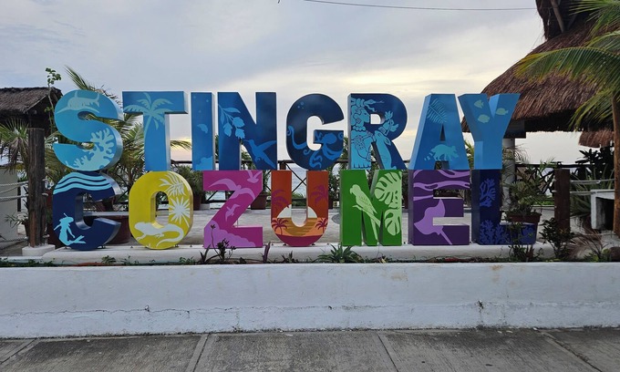 Cozumel House | Starlink Internet. Sleeps 4 on Stingray Beach