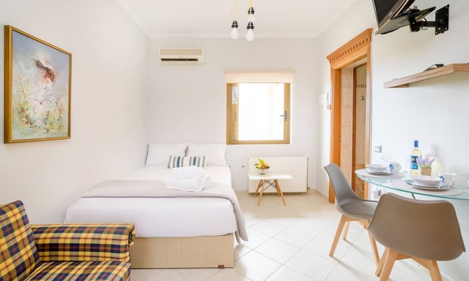 Stavros Apartment | Stavros Marillia Apartment with porch