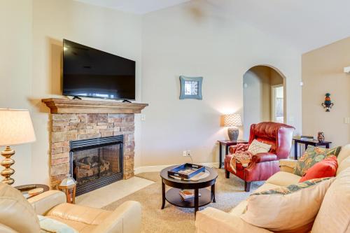 Taylors House | Stay at Jos Taylor Retreat 9 Mi to Greenville!