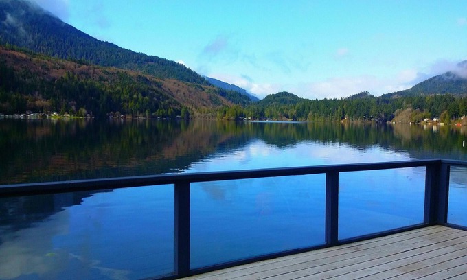 Port Angeles House | Stay at the best spot on the lake!