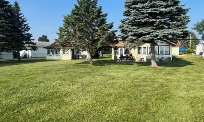 Houghton Lake House | Stay At The Lake House