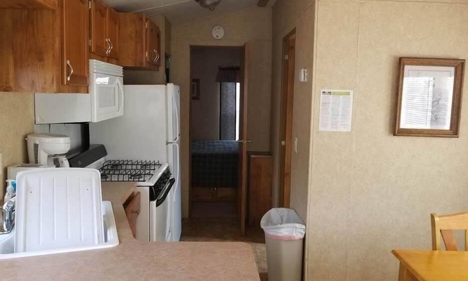 Neillsville Apartment | Stay at this quant home perfect for the traveling outdoors enthusiasts not far from Lake Arbutus.