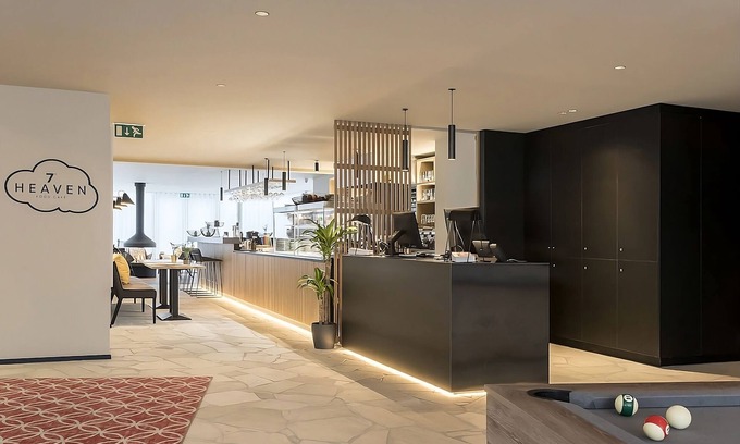 Jewish Quarter House | Stay Close to MoMu Antwerp! 4 Family Rooms with Kitchens and City Views!