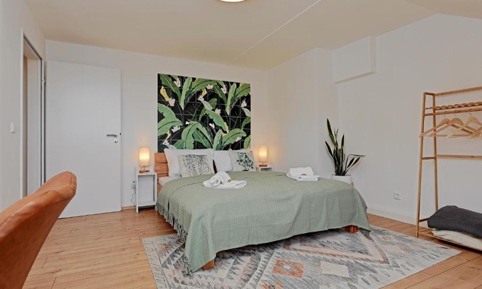 Sudostviertel Apartment | Stay&Dream - 75m² - Two Bedrooms - Kitchen - Netflix