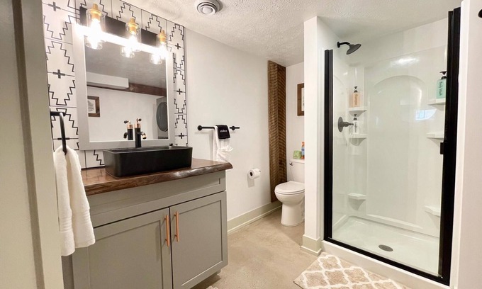 Nelson Condo | Stay Historical - Boiler Maker Office Turns Vacation Destination - Suite B