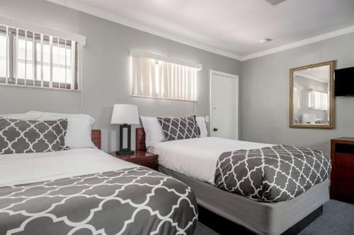 Riverview Apartment | Stay in Browntown for 4: Cozy Room with MiniFridge