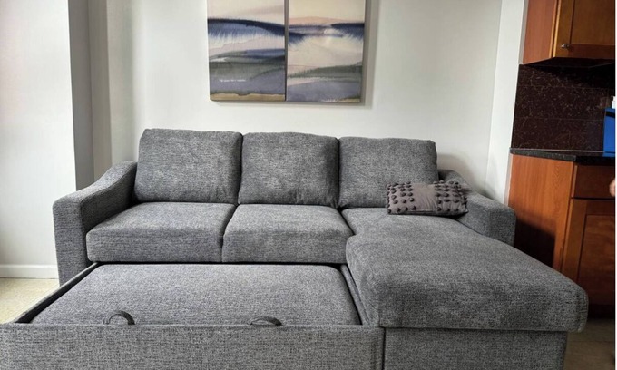 Center City Apartment | Stay in style in this wonderful 2bd apartment