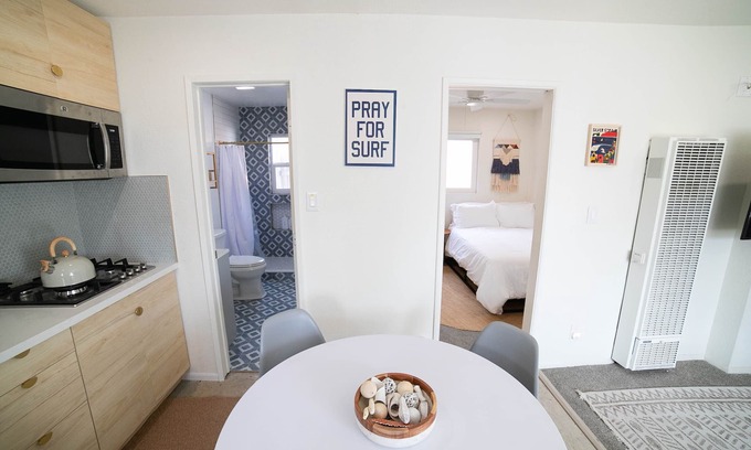 Silver Strand House | Stay in the charming SilverStrand neighborhood, 2 min walk to the sand-dogs ok!