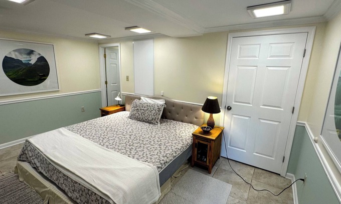 H Street Corridor House | Stay in the heart of historic CapHi in this beautiful preserved 1br/1b retreat