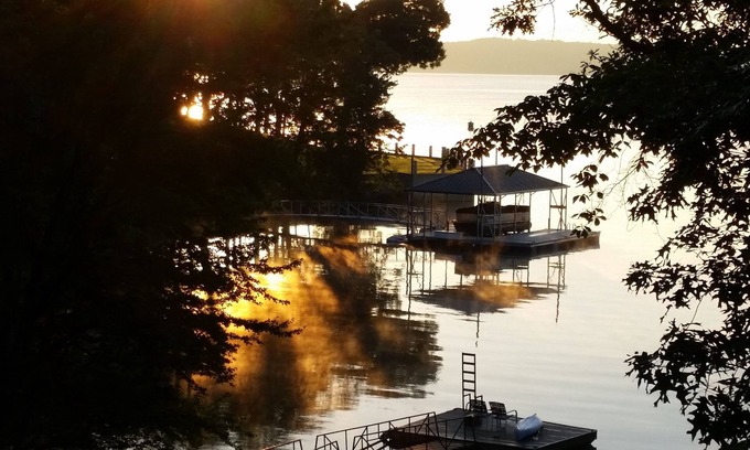 Gilbertsville Condo | Stay on Kentucky Lake at this First Floor Condo