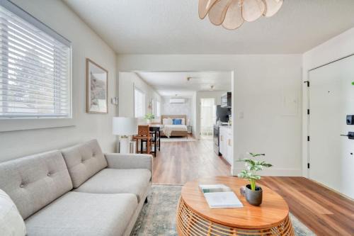 Brooklyn Apartment | Stay Portland - Amazing Giant Studio in Brooklyn