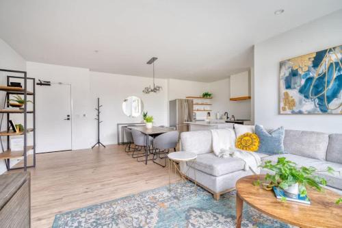 Humboldt Apartment | Stay Portland - The Cascadia Retreat - Luxury Home - 90 WalkScore