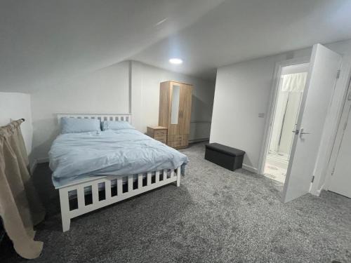 Cheetham Hill House | Stay relax